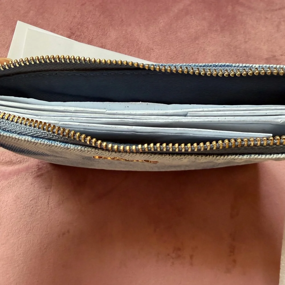 Coach Corner Zip Wristlet In Loved Denim with Charms - Picture 4 of 4